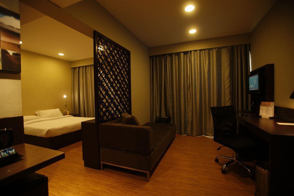 Keys Select By Lemon Tree Hotels, Whitefield, Bengaluru Exteriör bild