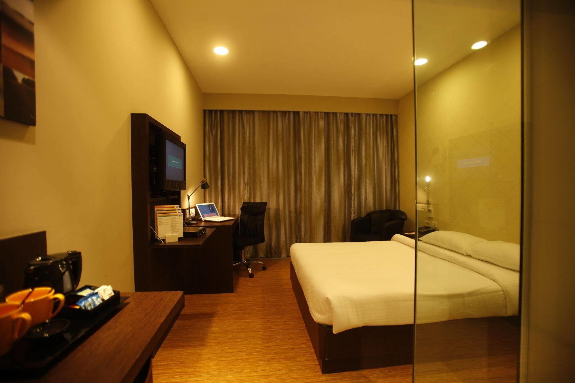 Keys Select By Lemon Tree Hotels, Whitefield, Bengaluru Exteriör bild